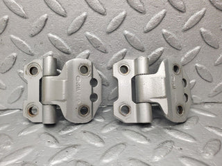 46143 Mercedes-Benz W124 Door Hinge Right Side