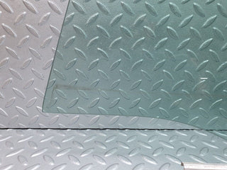 41994 Mercedes-Benz W202 C200 Front Left Door Window Glass