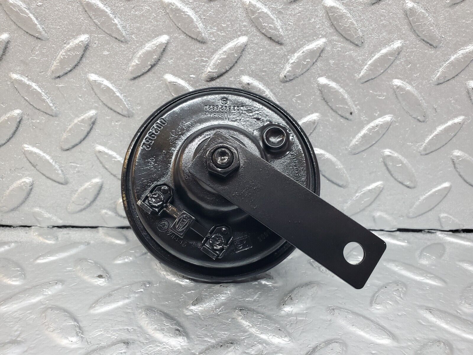 45206 Mercedes-Benz R129 300SL Coupe Horn 0035426820 002952