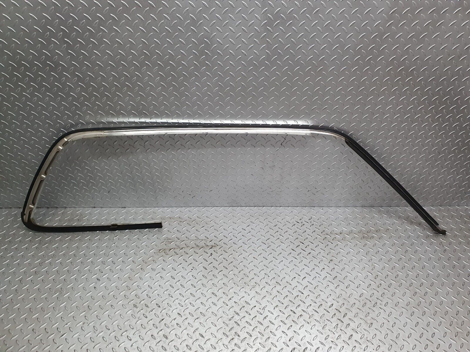 44199 Mercedes-Benz C123 230CE Coupe Roof Chrome Moulding Trim Left Side