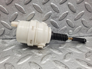 W140 front left door lock vacuum actuator used OEM