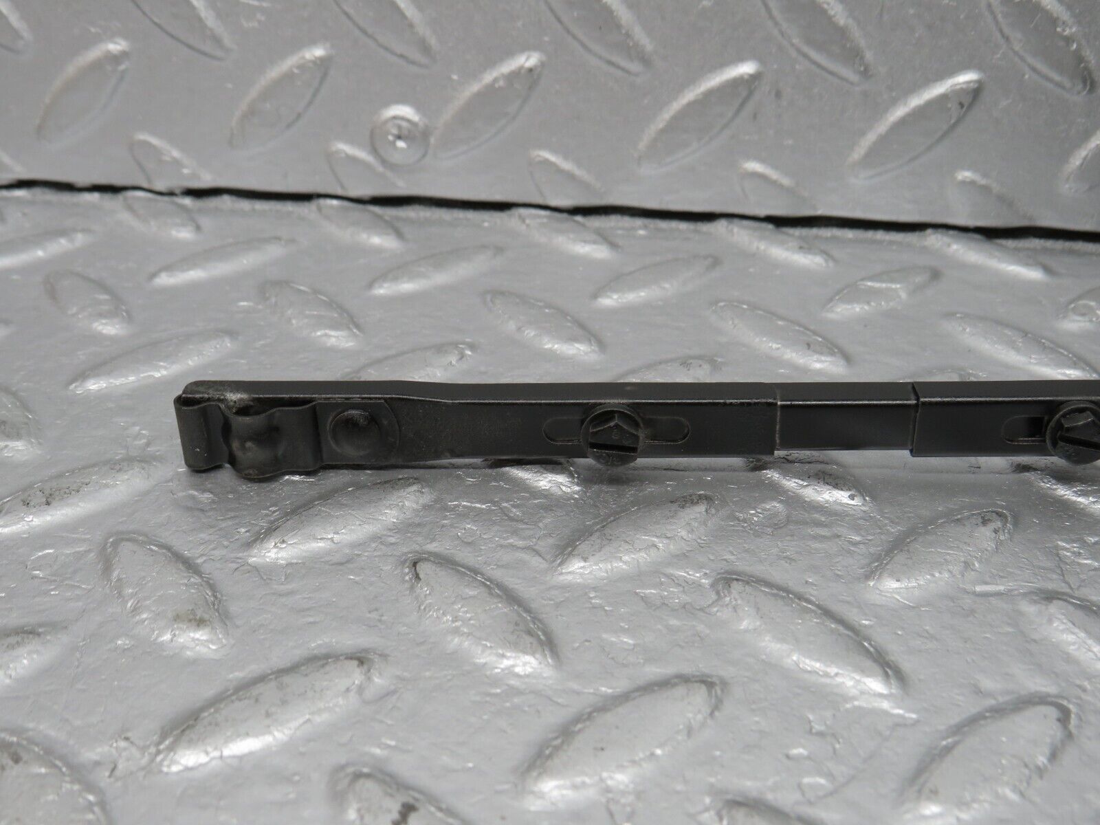 39294 Mercedes-Benz R107 500SL Throttle Linkage