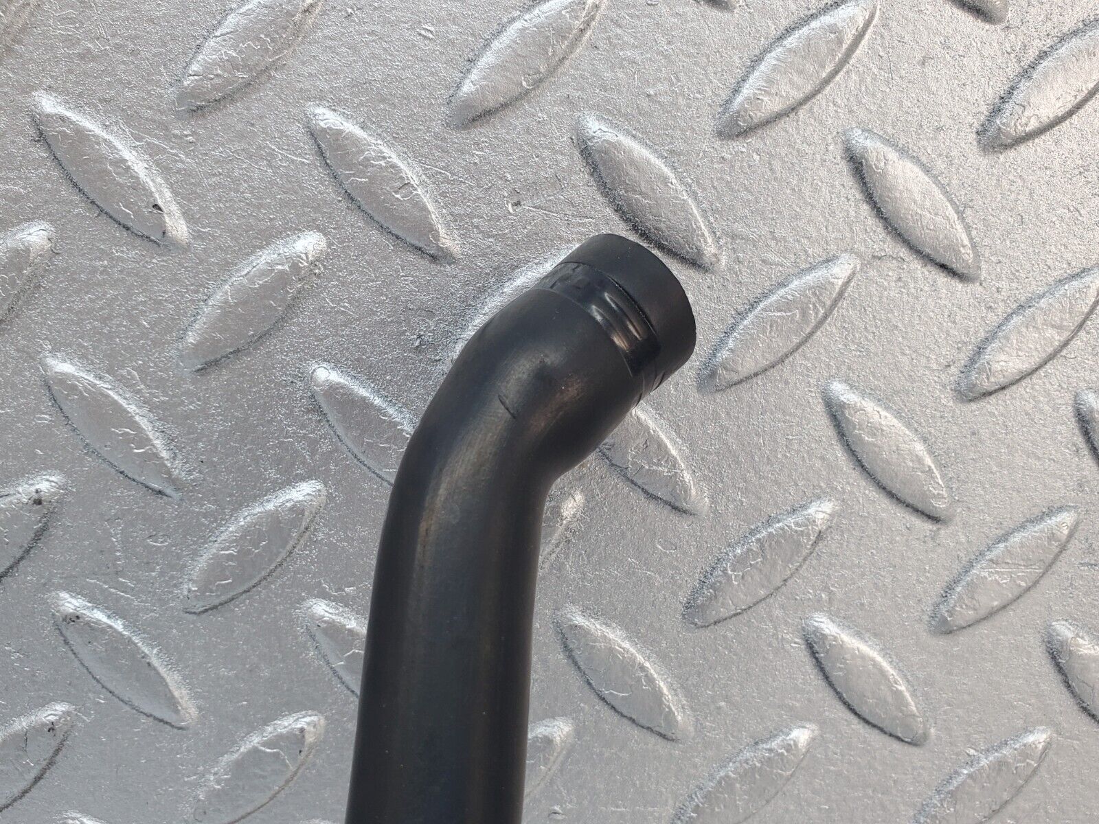 45393 Mercedes-Benz 280E M110.983 Air Intake Pipe
