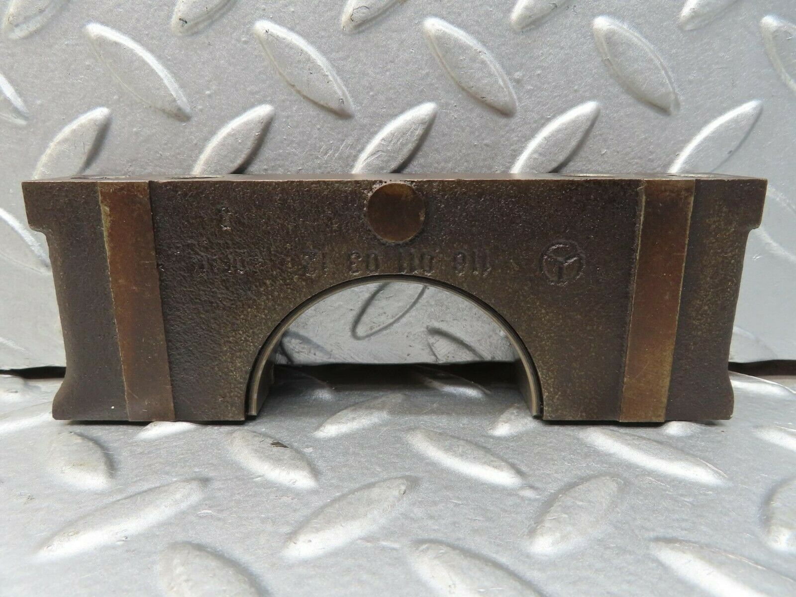 15705 Mercedes-Benz R107 450SL Crankshaft Bearing Holder Block 1160110313