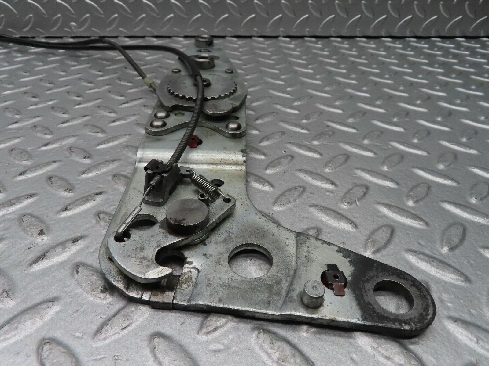 20553 Mercedes-Benz R107 450SL Front Right Seat Hinge 0009107585