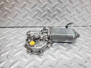 44795 Mercedes-Benz W124 220E Window Regulator Motor Right Bosch 0130821285