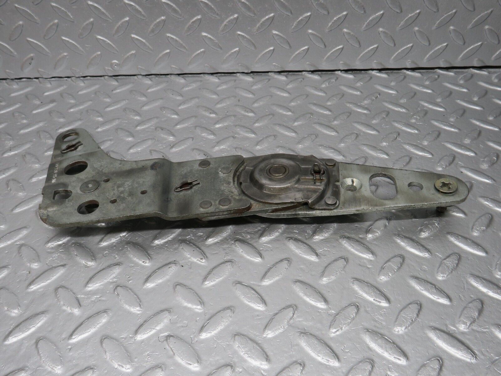 40016 Mercedes-Benz R107 350SL Front Left Seat Hinge 0009109586