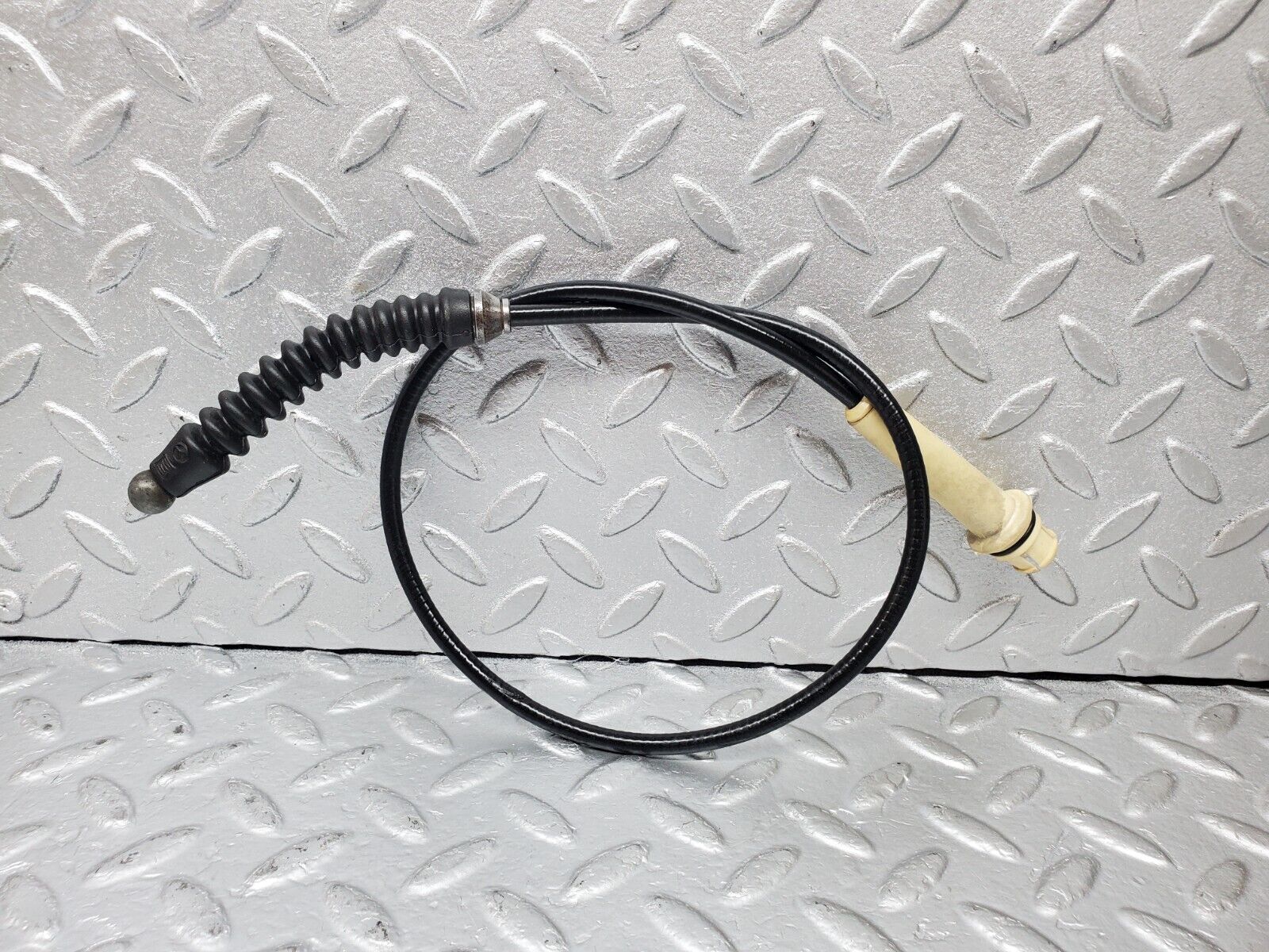 44503 Mercedes-Benz W123 280E Automatic Gearbox Cable
