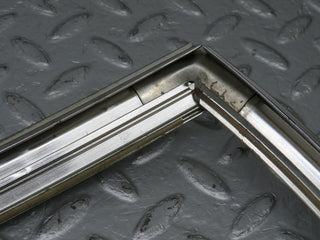 40262 Mercedes-Benz R107 Hardtop Windscreen Chrome Frame