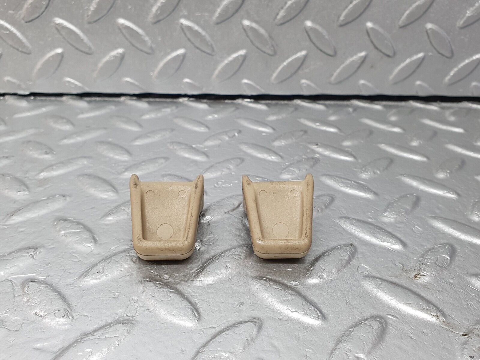 42582 Mercedes-Benz R129 320SL Coupe Rear Seat Holder 2x