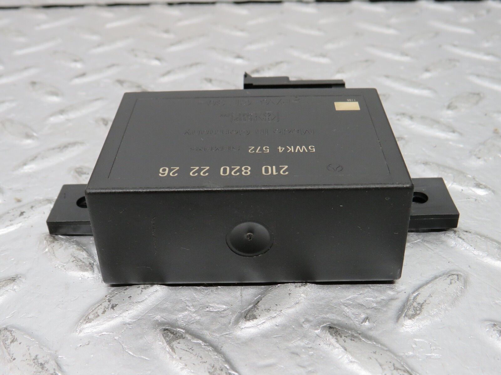 33432 Mercedes-Benz W202 C180 Comfort Control Unit 2108202226