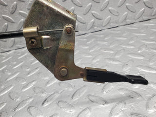 W108 air vent control left side used OEM