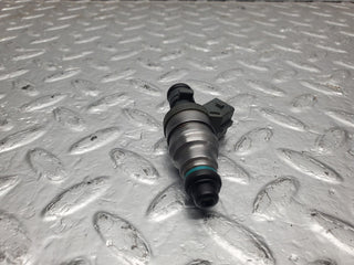 W124 Cabriolet fuel injector used OEM