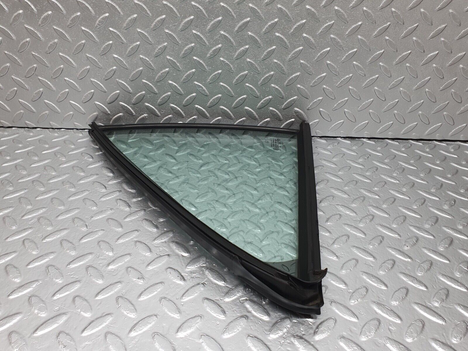 41996 Mercedes-Benz W202 C200 Rear Right Quarter Window Glass 2027350224