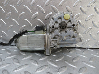 25090 Mercedes-Benz C107 Rear Left Window Regulator Motor 0130821017