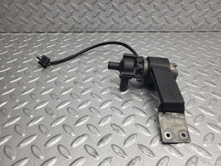 W126 Coupe auxiliary heating water pump used OEM