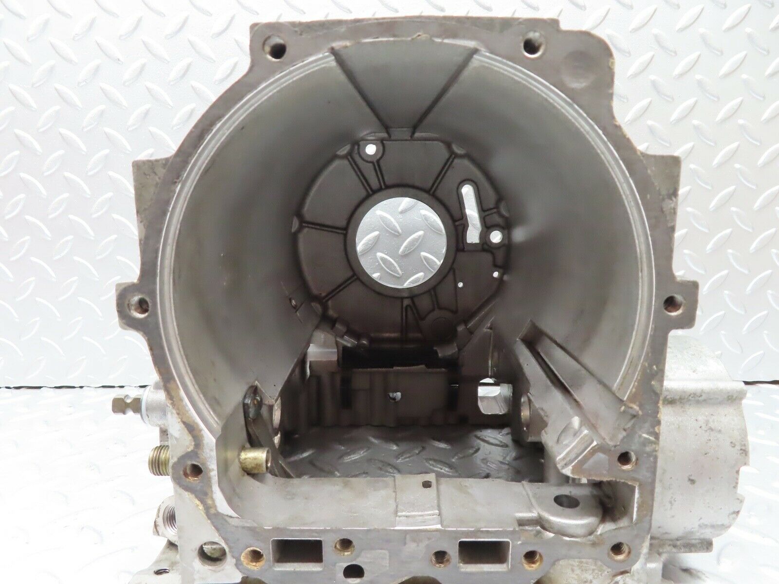 19788 Mercedes-Benz R107 450SL Automatic Gearbox Housing 1162710001