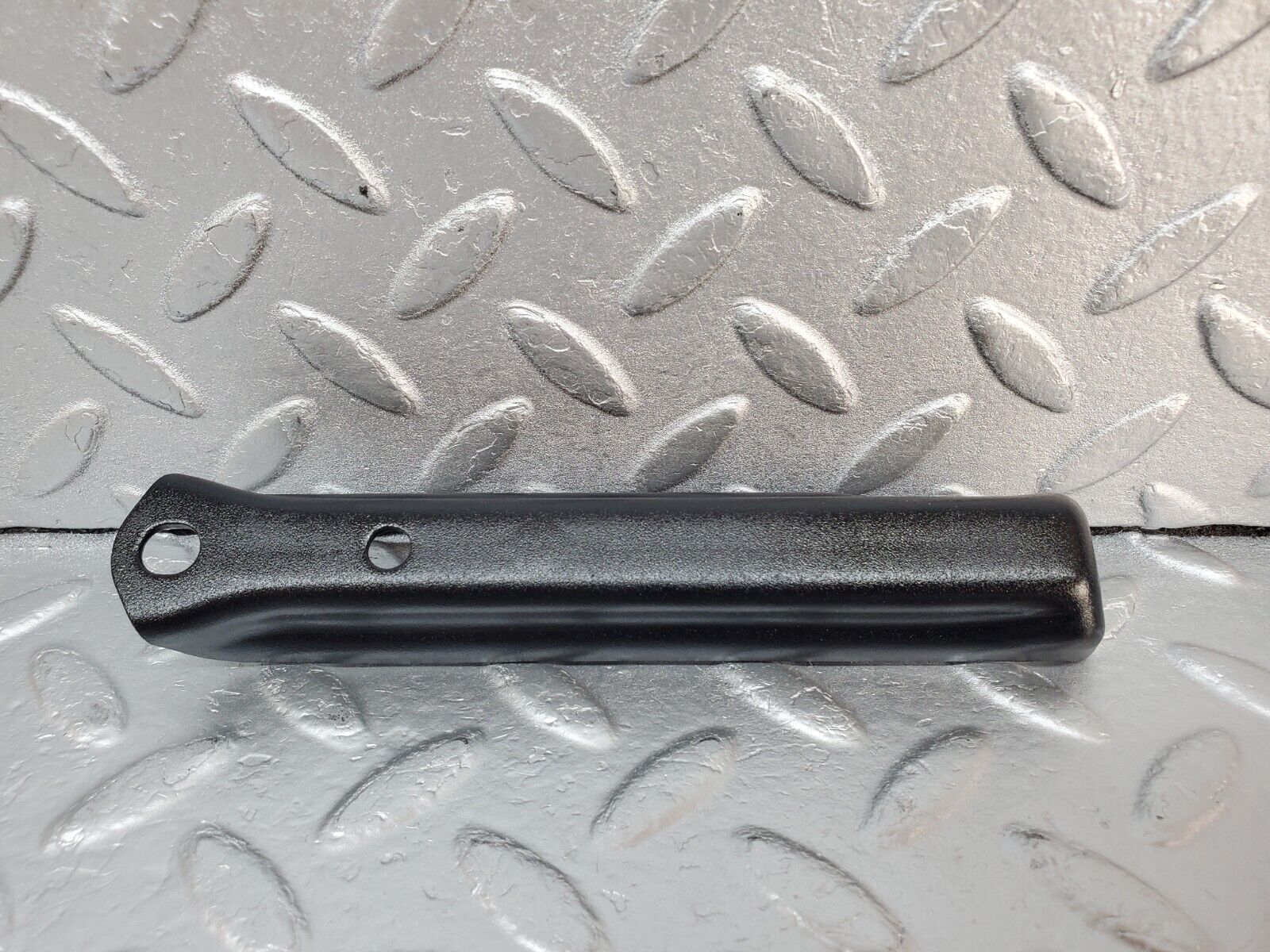 45239 Mercedes-Benz R129 300SL Coupe Air Intake Manifold Bracket