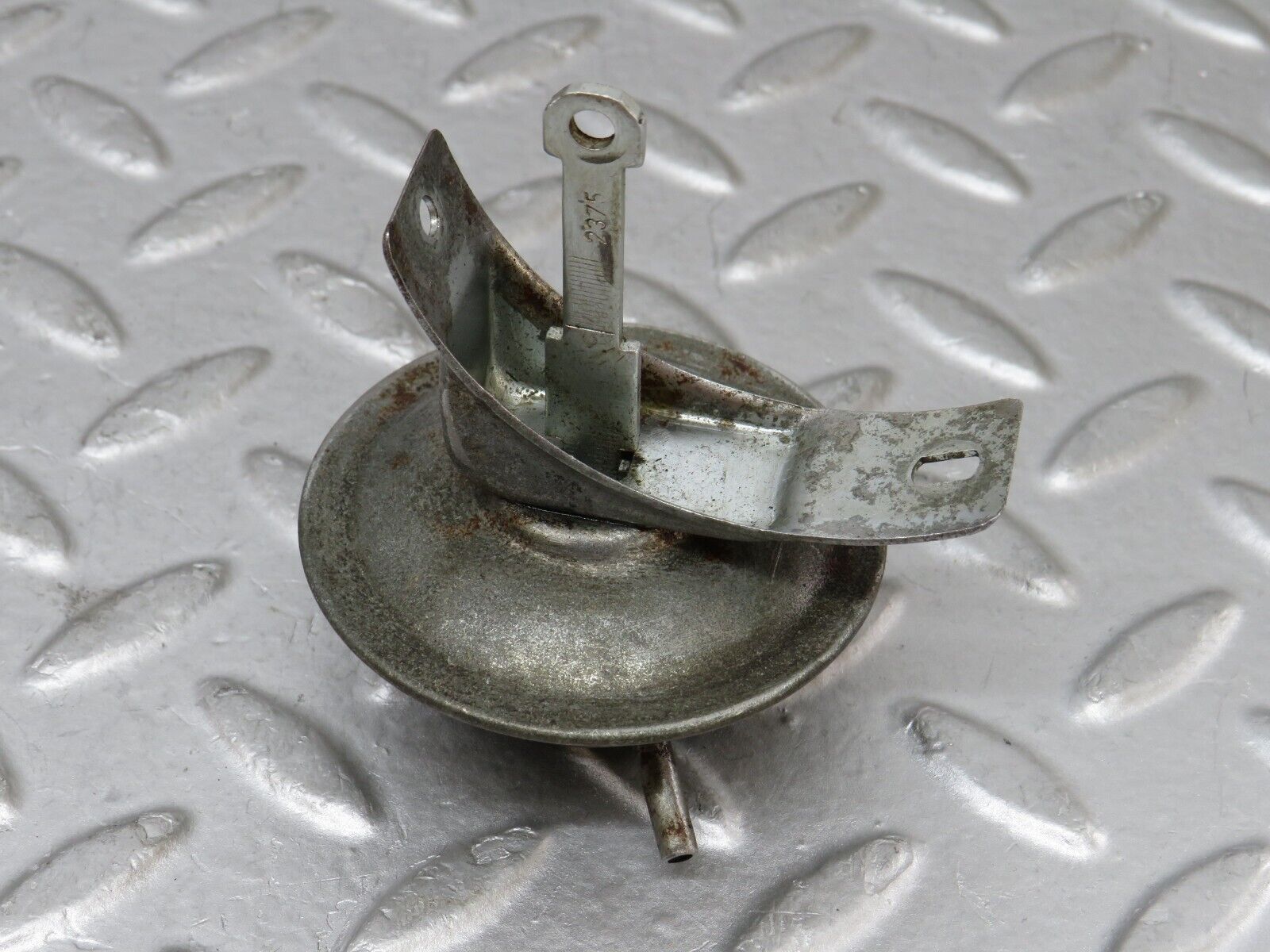 35533 Mercedes-Benz R107 280SL Ignition Distributor Vacuum Control Valve