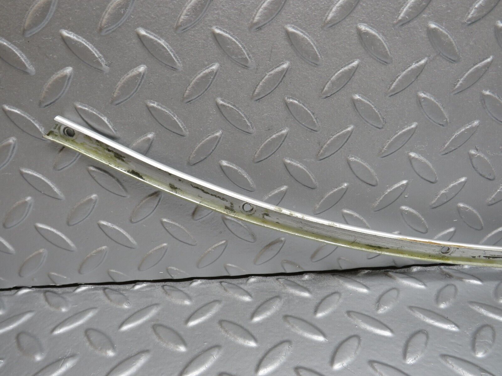 40205 Mercedes-Benz R107 Hardtop Interior Roof Chrome