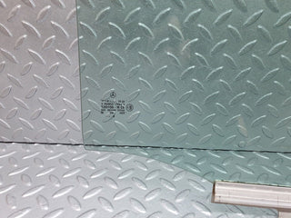 41992 Mercedes-Benz W202 C200 Rear Right Door Window Glass