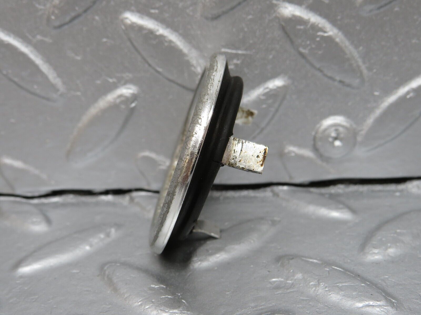 40148 Mercedes-Benz R107 350SL Ignition Switch Surround Chrome Ring