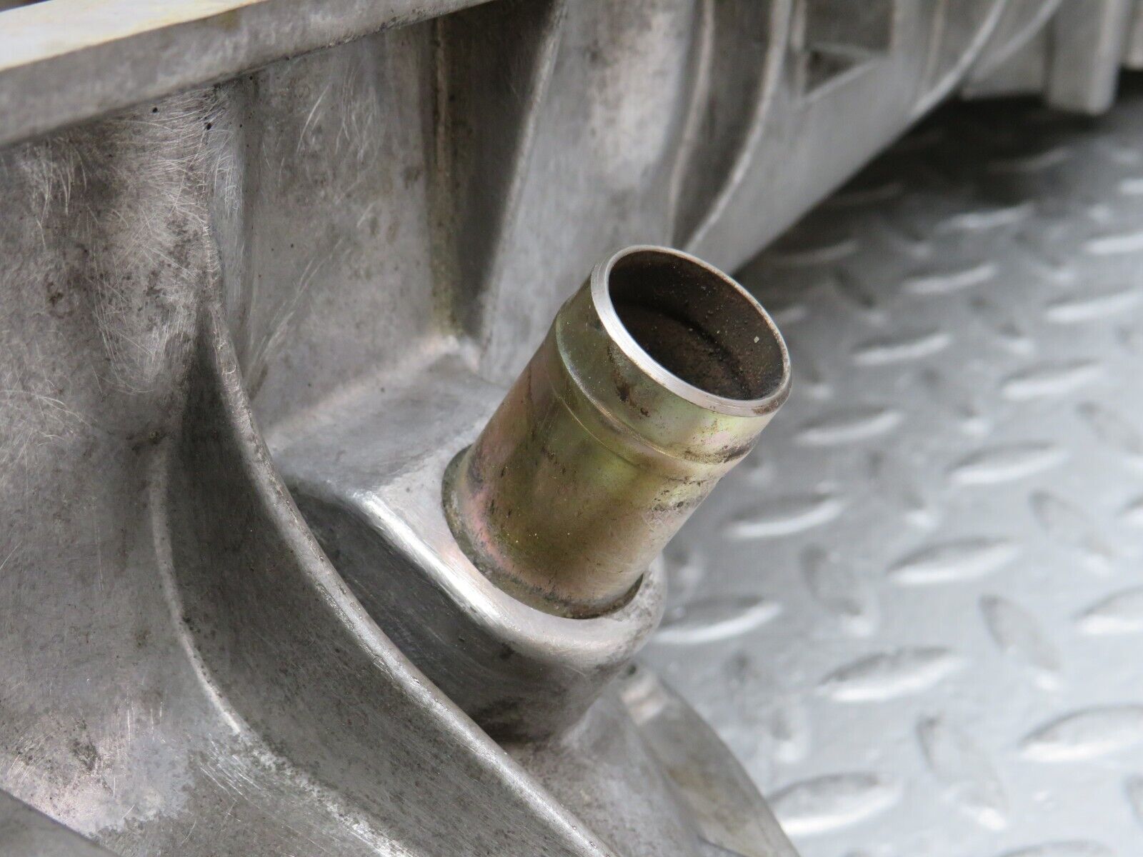 35646 Mercedes-Benz R107 280SL Oil Pan Oil Sump 1100140702