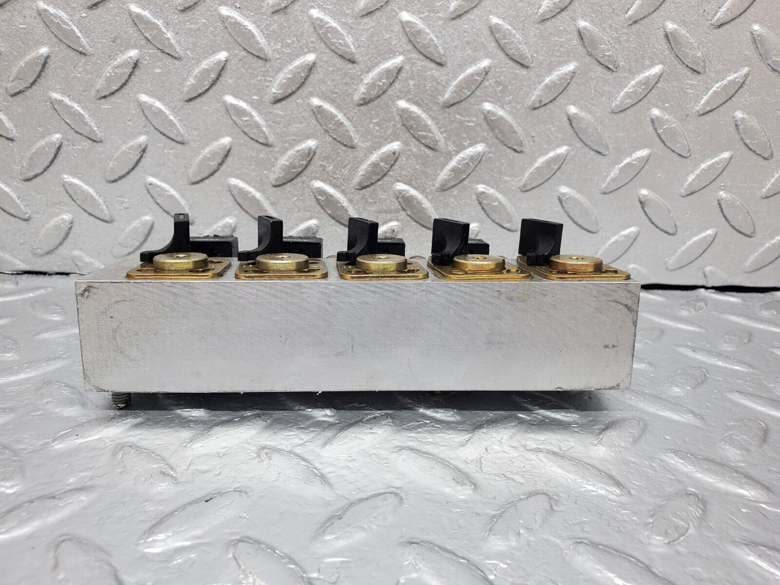 44979 Mercedes-Benz R129 300SL Coupe Roof Hydraulic Valve Left 1298000878