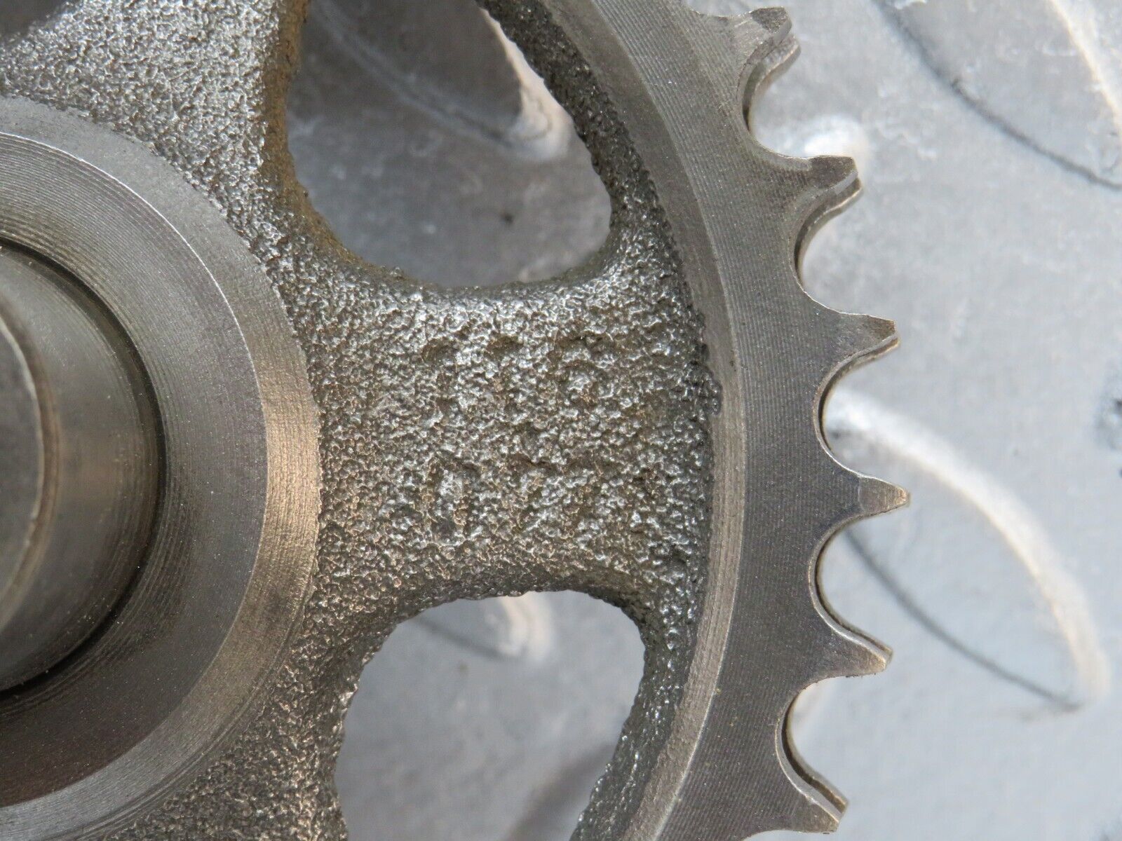 39936 Mercedes-Benz R107 350SL Timing Gear Sprocket 1160770312