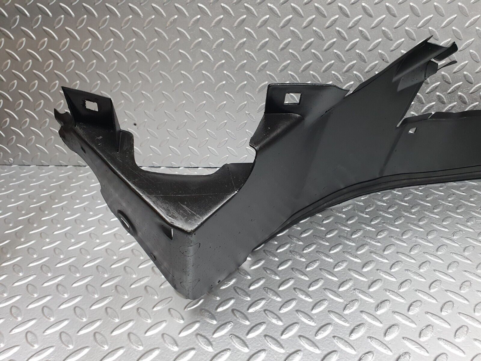 41931 Mercedes-Benz W202 C200 Front Left Inner Fender Wing Splash Guard 2026980130