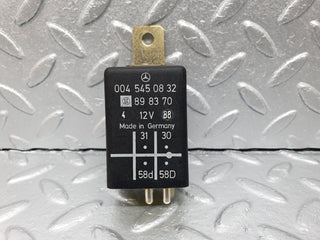 41637 Mercedes-Benz W124 200E Instrument Cluster Light Relay 0045450832