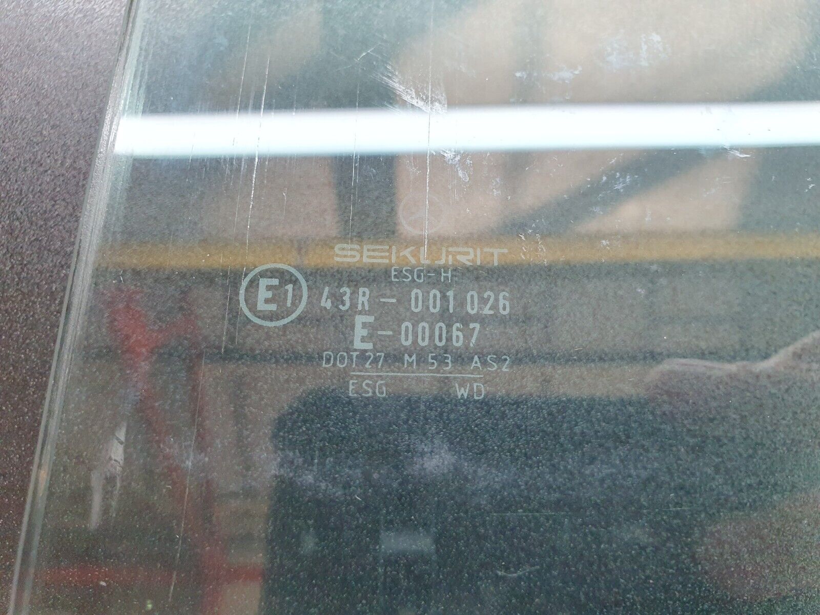 44118 Mercedes-Benz C123 230CE Coupe Left Door Window Glass 1237250132 1237250332