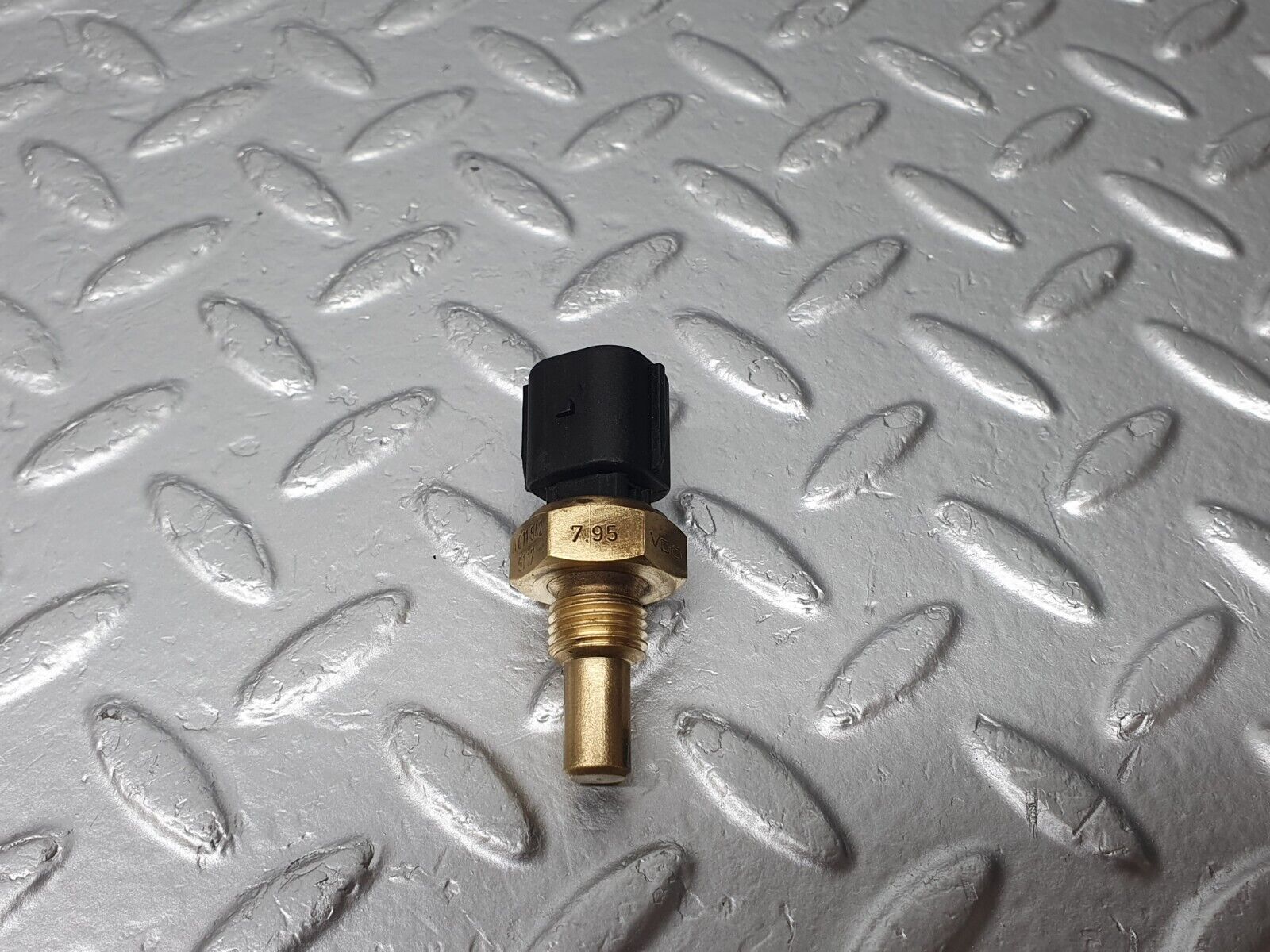 42381 Mercedes-Benz R129 320SL Coupe Coolant Temperature Sensor VDO 0115425117