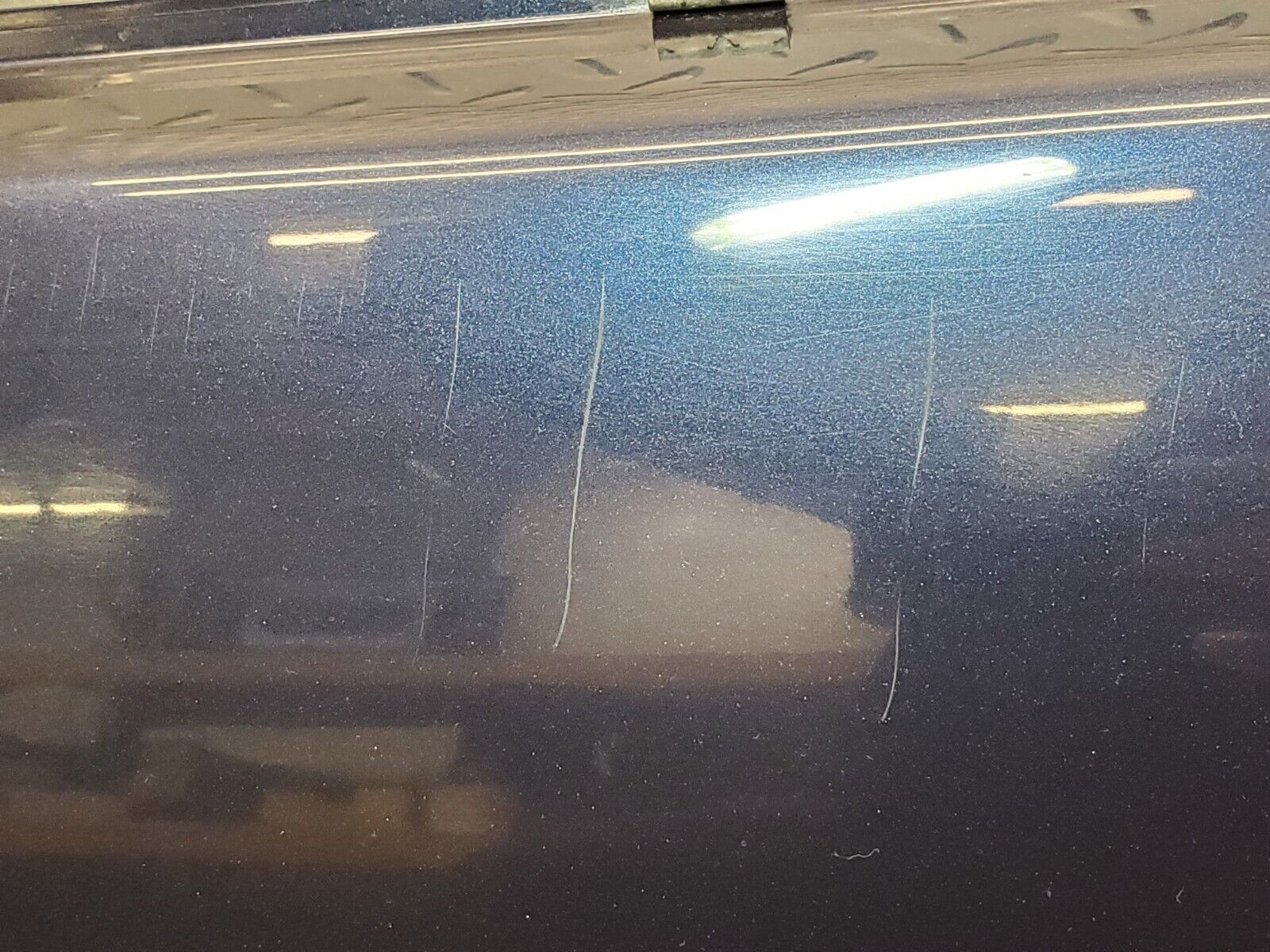 43712628