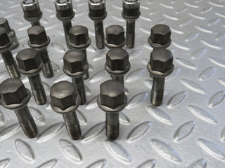 37998 Mercedes-Benz A124 Cabriolet Alloy Wheel Lug Bolt Set With Locking Bolts M12x1.5