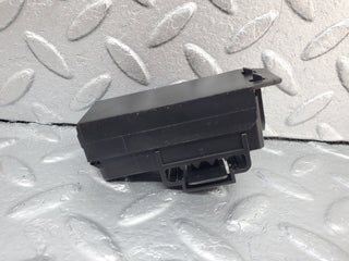 W124 wire distributor connector used OEM