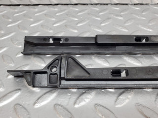44676 Mercedes-Benz W124 220E Sunroof Frame Guide Rail 1247820131 1247820231