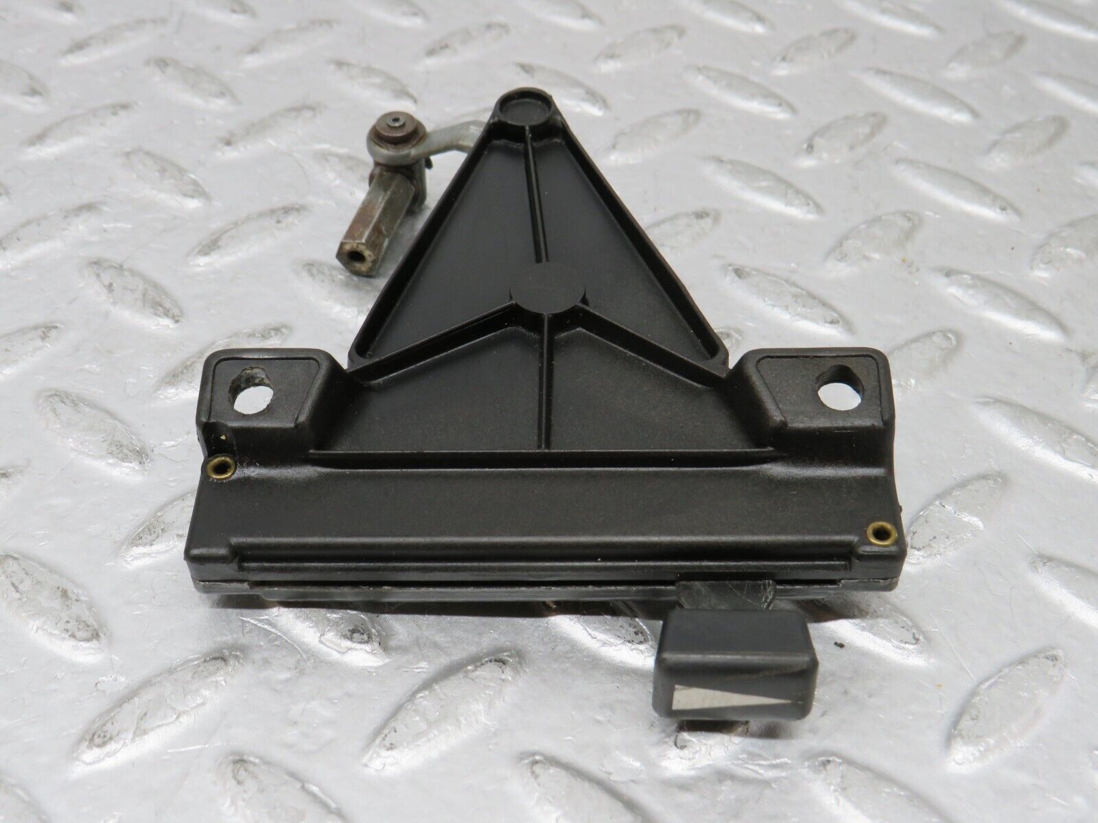 35541 Mercedes-Benz R107 280SL Air Vent Control Lever Centre