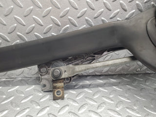W124 Wagon windscreen wiper mechanism linkage used OEM