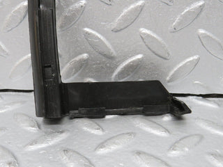 39172 Mercedes-Benz R107 500SL Front Left Rubber Window Guide 1077250125