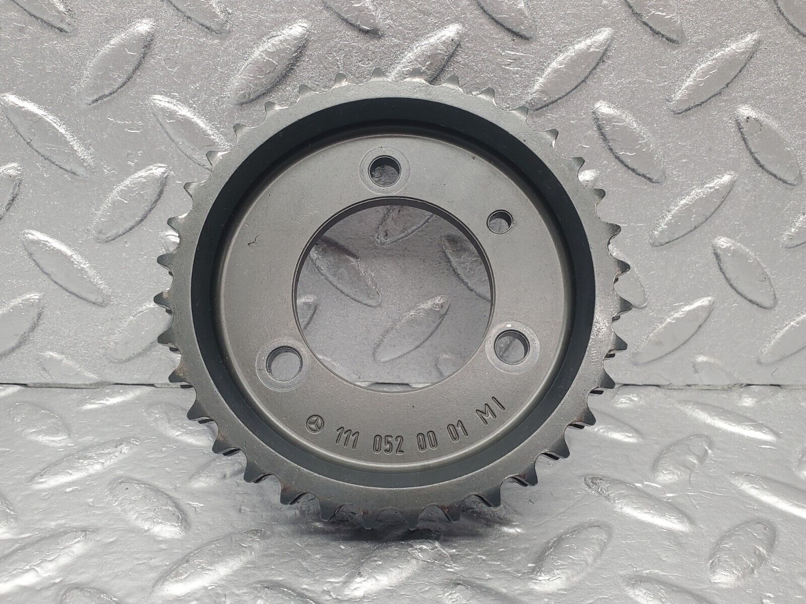 46182 Mercedes-Benz W124 280E Camshaft Timing Gear Sprocket 1110520001