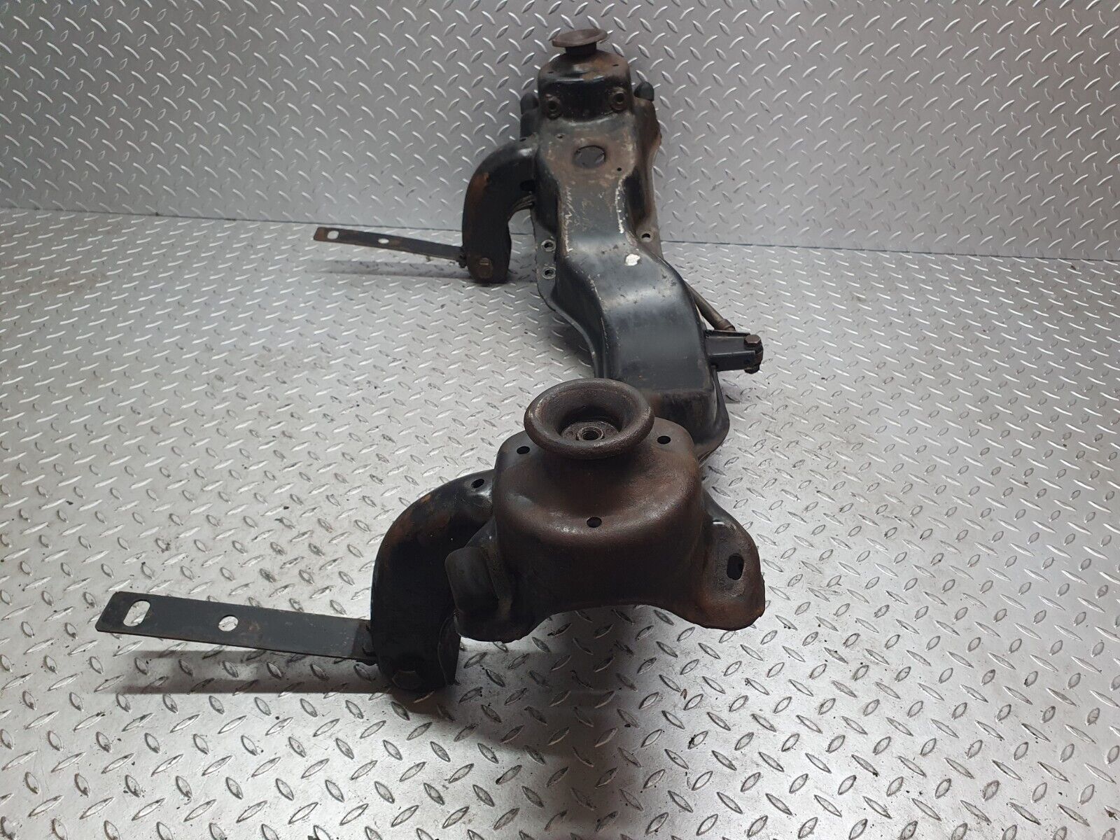43483 Mercedes-Benz W108 280SE Front Subframe Engine Carrier Cradle