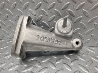 46649 Mercedes-Benz C123 280CE Coupe Engine Mount Bracket Left Side 1232230204