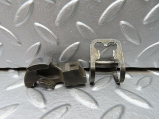 R107 SL valve rocker arm with retaining spring used OEM