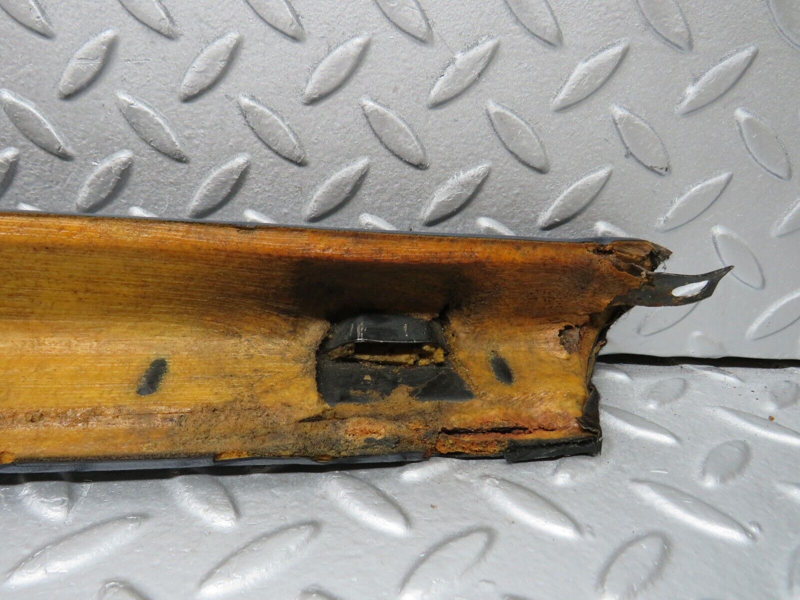 39079 Mercedes-Benz R107 500SL A Pillar Cover Right Side Blue