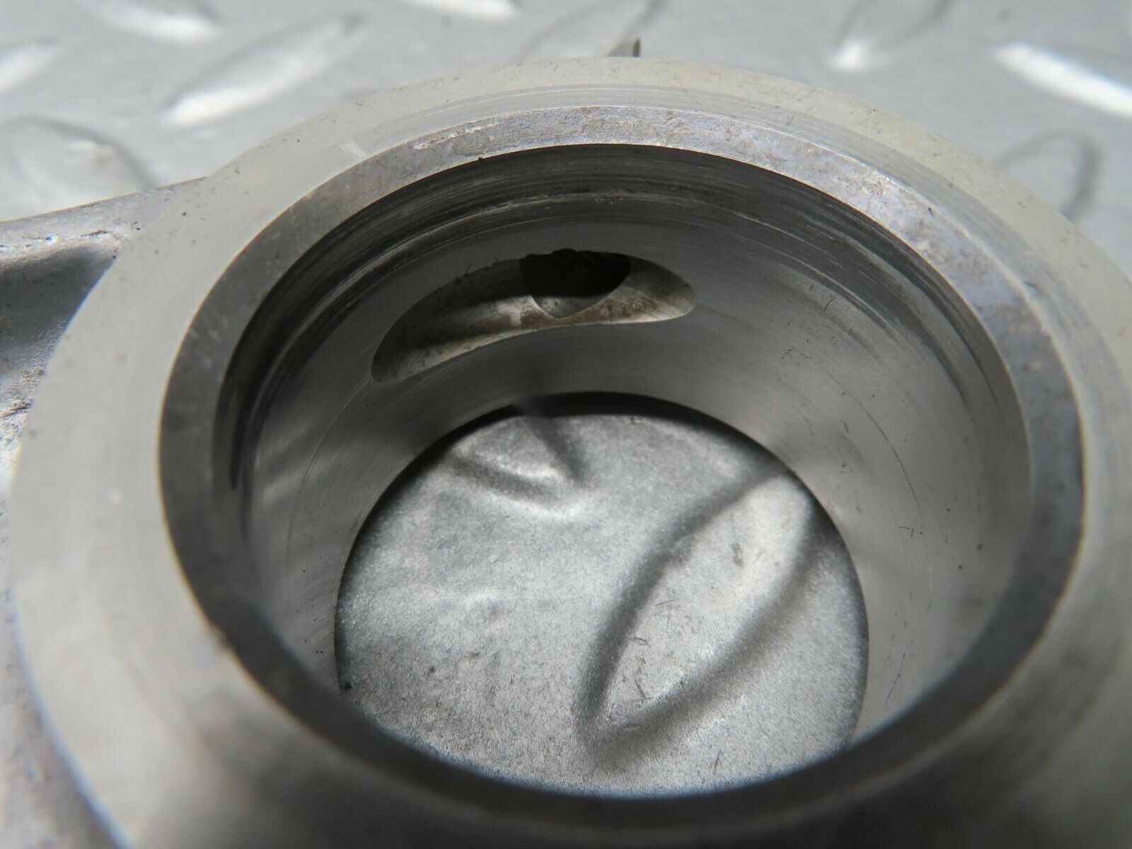 15640 Mercedes-Benz R107 450SL Camshaft Tower Bearing 1160513310