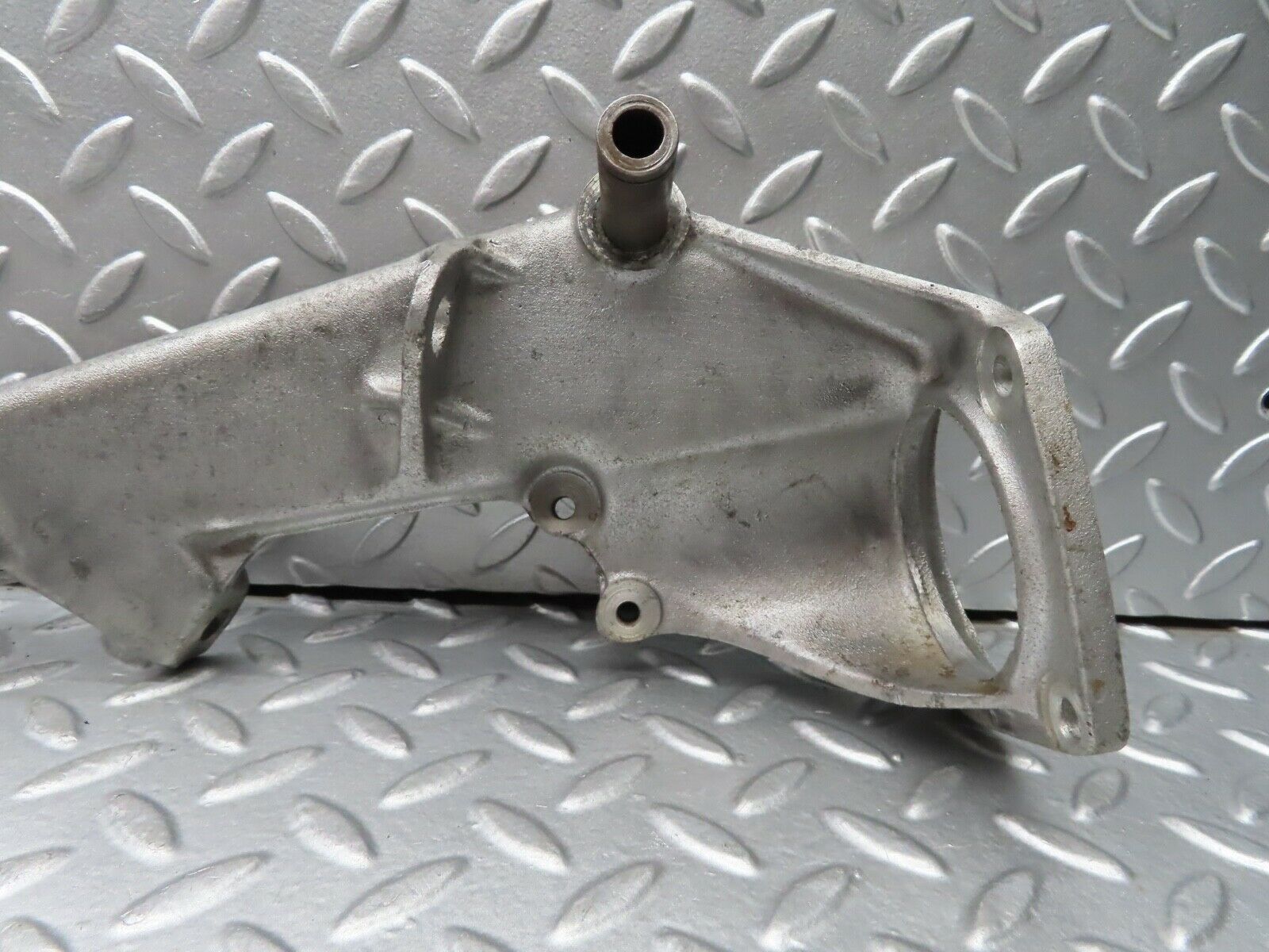 20600 Mercedes-Benz R107 450SL Brake Pedal Bracket 1072940901