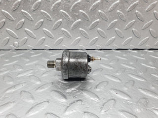 43536 Mercedes-Benz C126 380SEC Coupe Oil Pressure Sensor 0055421817