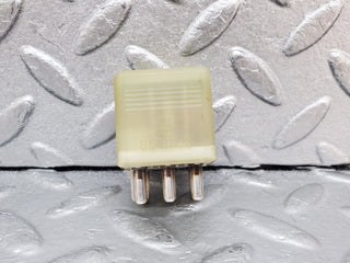 44945 Mercedes-Benz R129 300SL Coupe Door Window Control Relay 0015427819