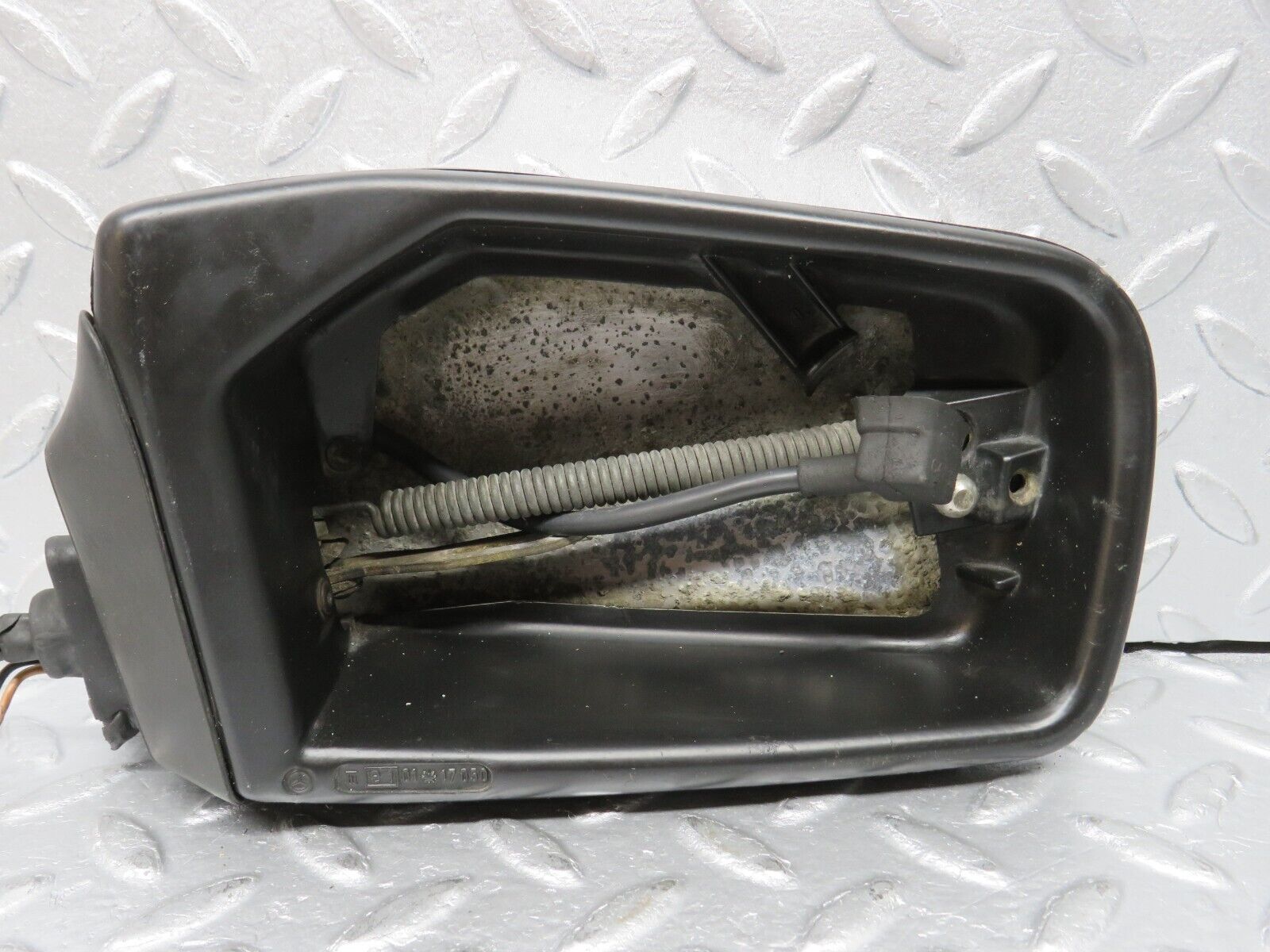 39296 Mercedes-Benz R107 500SL Right Wing Mirror 1078110461